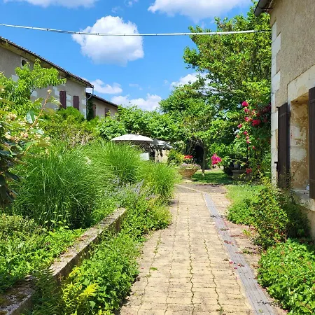 מלון La Flambee 3*