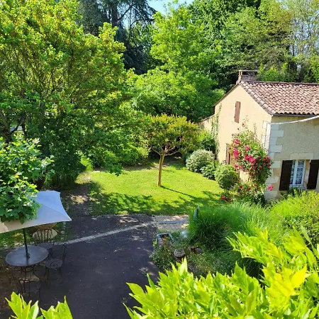 Hotel La Flambee 3*