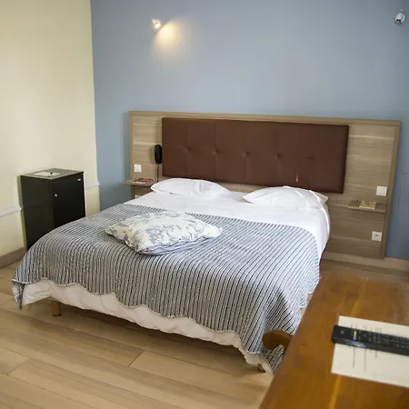 Hotel La Flambee 3*